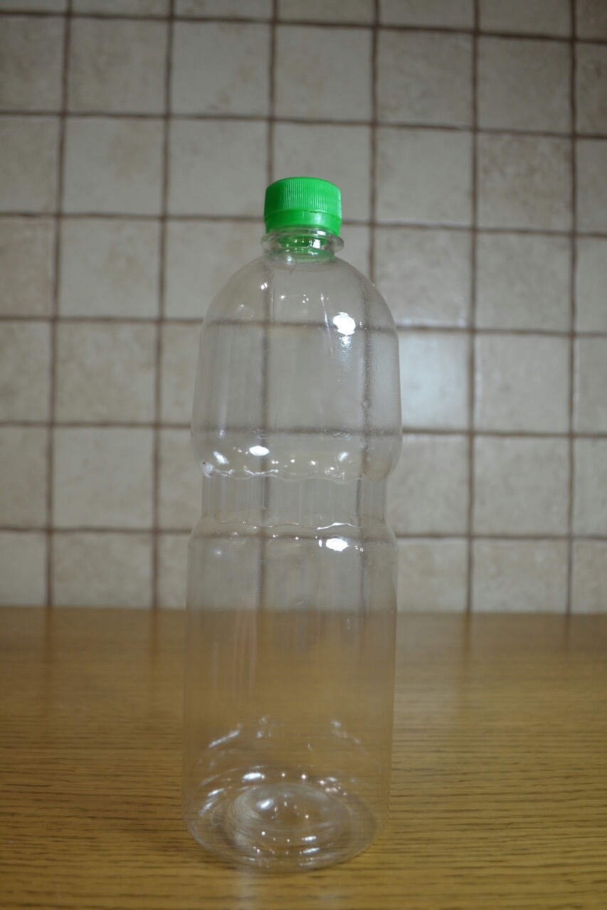 пет пляшка на 1л