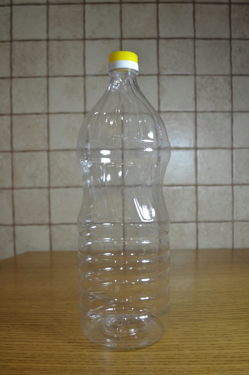 пет пляшка на 3л